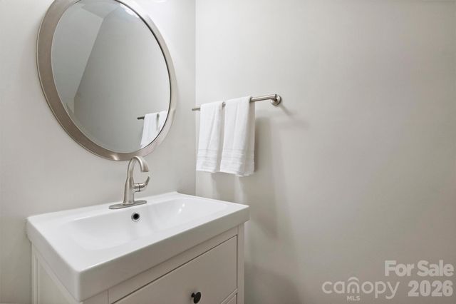 5423 Dockery Drive, Charlotte, NC 28209