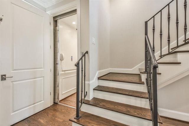70 Wooded Park Place, The Woodlands, TX 77380