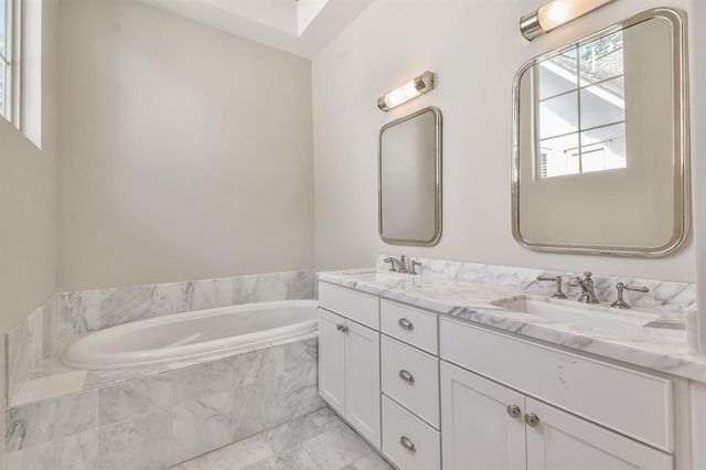 70 Wooded Park Place, The Woodlands, TX 77380