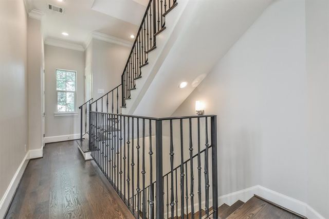 70 Wooded Park Place, The Woodlands, TX 77380