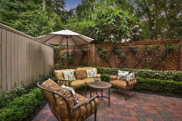 70 Wooded Park Place, The Woodlands, TX 77380