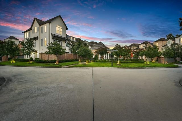 70 Wooded Park Place, The Woodlands, TX 77380
