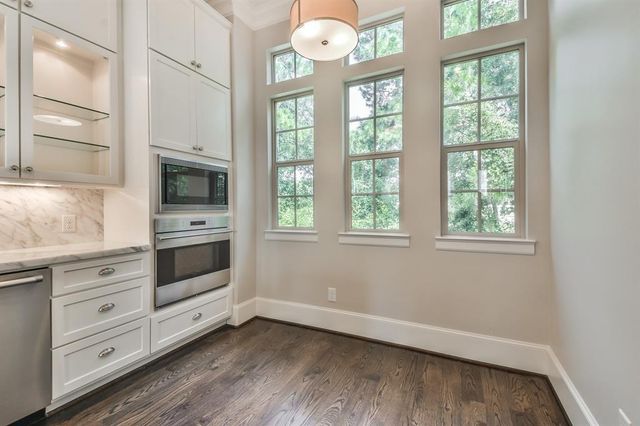 70 Wooded Park Place, The Woodlands, TX 77380