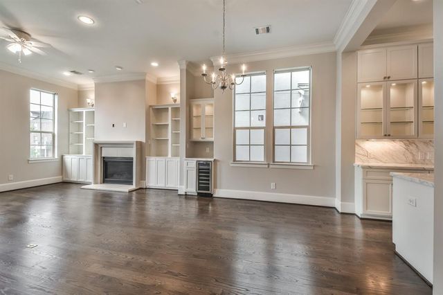 70 Wooded Park Place, The Woodlands, TX 77380
