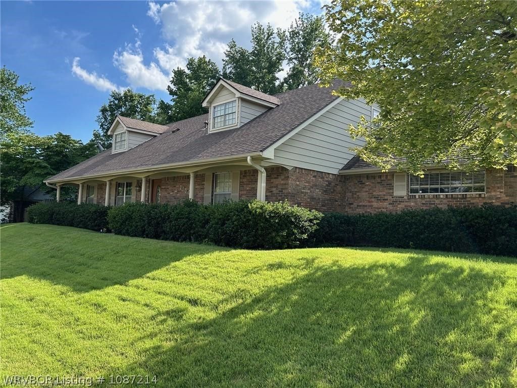 2100 S 70th Street, Fort Smith, AR 72903