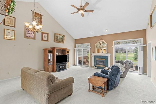 9346 Golfcrest Circle, Davison, MI 48423