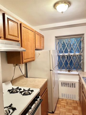 3240 Riverdale Avenue 2J, Bronx, NY 10463