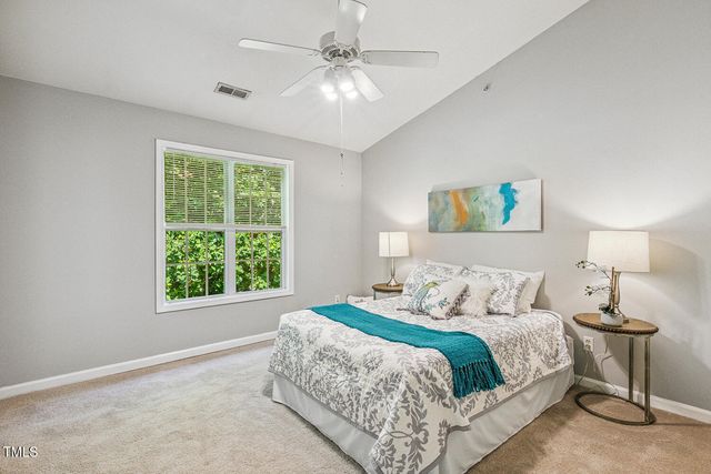 3050 Trailwood Pines Lane 303, Raleigh, NC 27603