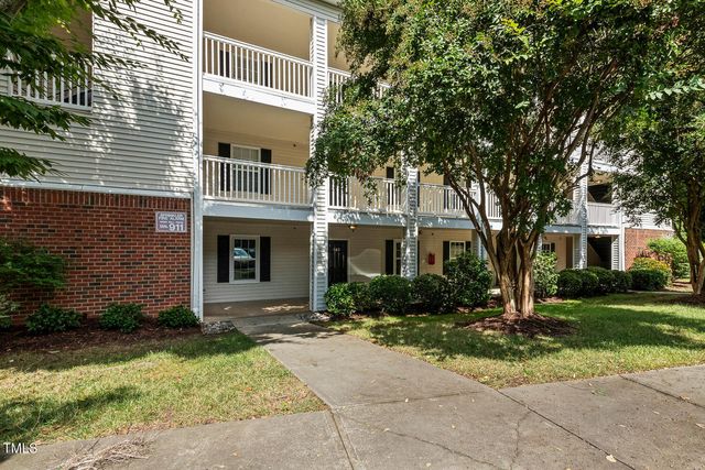 3050 Trailwood Pines Lane 303, Raleigh, NC 27603