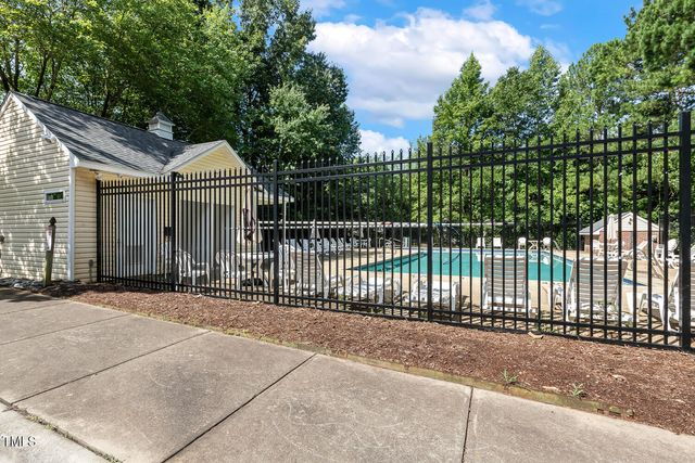 3050 Trailwood Pines Lane 303, Raleigh, NC 27603