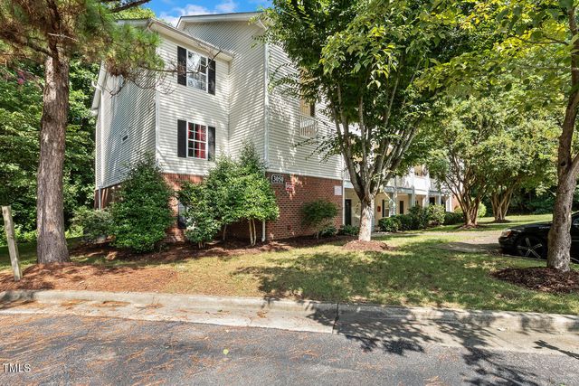 3050 Trailwood Pines Lane 303, Raleigh, NC 27603
