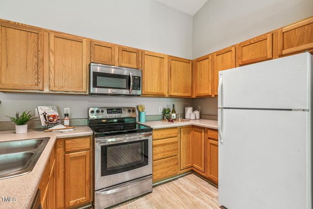 3050 Trailwood Pines Lane 303, Raleigh, NC 27603
