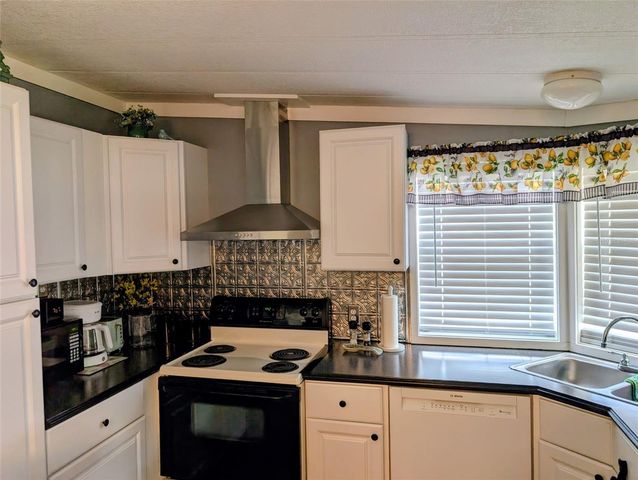 9300 SE 140TH PLACE, Summerfield, FL 34491