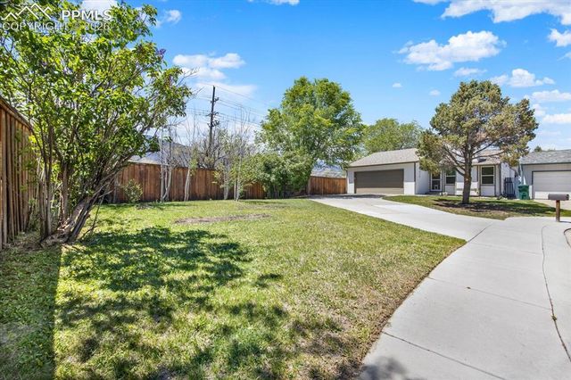 610 E San Gabriel Place, Colorado Springs, CO 80906