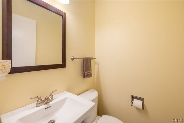 7601 Audrey Drive, Clay, NY 13212