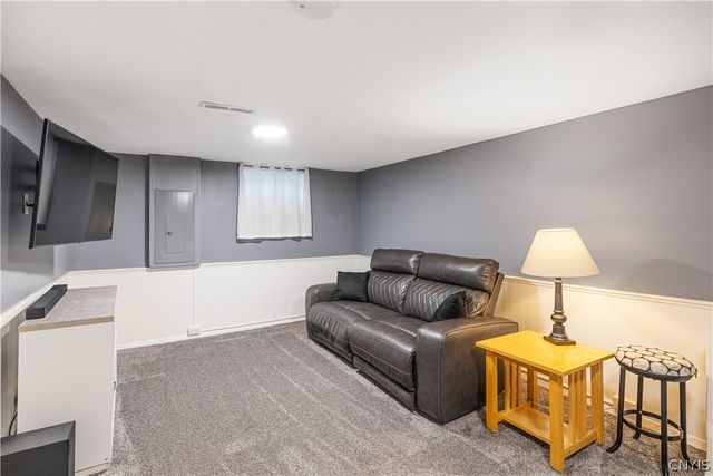 7601 Audrey Drive, Clay, NY 13212