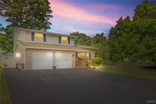 7601 Audrey Drive, Clay, NY 13212