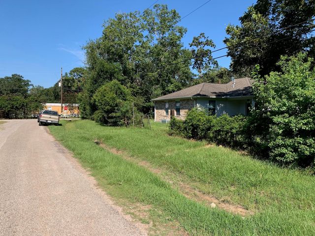 14755 Quinnett Rd, Conroe, TX 77302