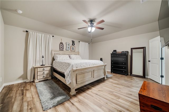 1317 London Towne Blvd, Corpus Christi, TX 78415