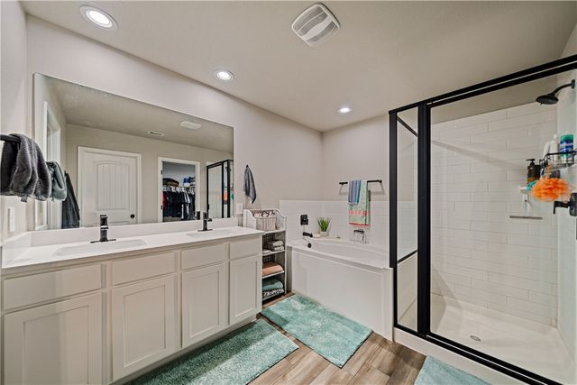 1317 London Towne Blvd, Corpus Christi, TX 78415