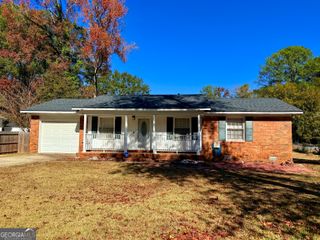6205 Fieldcrest Drive, Morrow, GA 30260