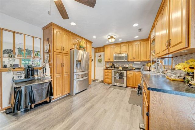 1625 Eanes RD, Roanoke, VA 24014