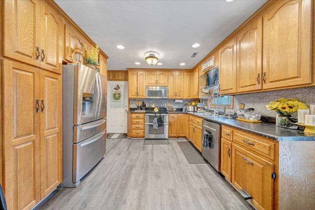 1625 Eanes RD, Roanoke, VA 24014