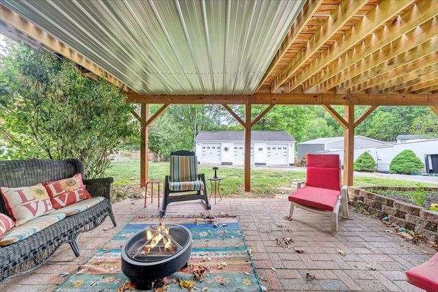 1625 Eanes RD, Roanoke, VA 24014