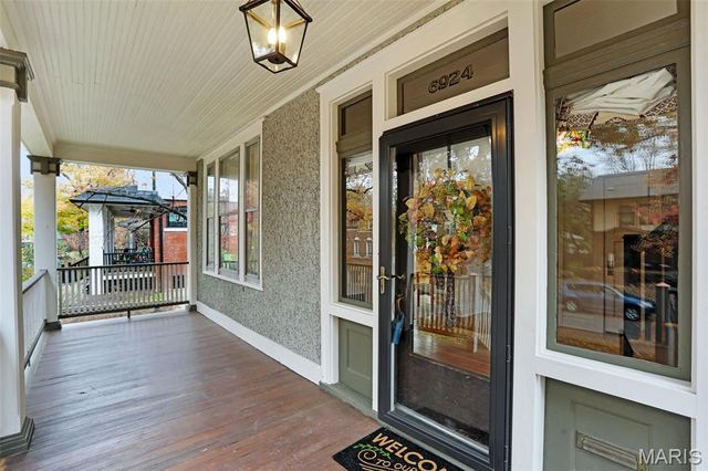 6924 Amherst Avenue, University City, MO 63130