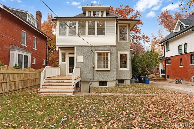 6924 Amherst Avenue, University City, MO 63130