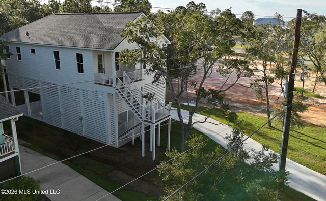 114 Basswood Drive, Pass Christian, MS 39571