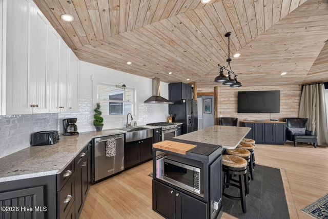 231 S Bald Head Wynd, Bald Head Island, NC 28461