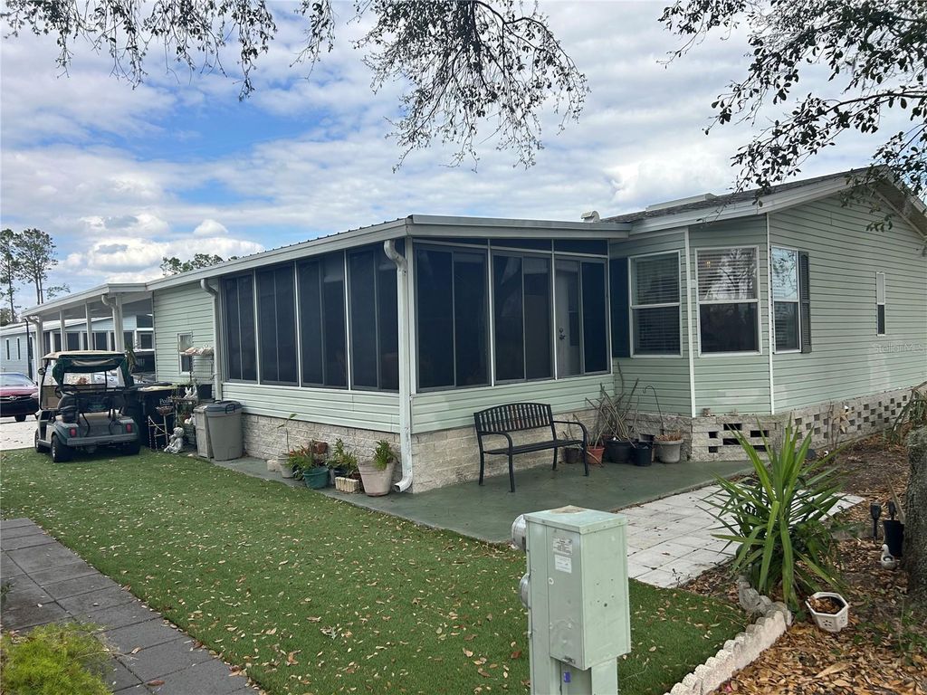 Image 20 of property listing at 263 SUE AVENUE, Davenport, FL 33897