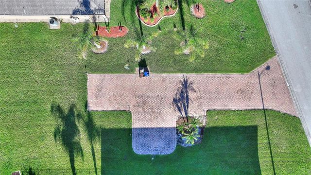 712 TEABERRY TRAIL, Polk City, FL 33868