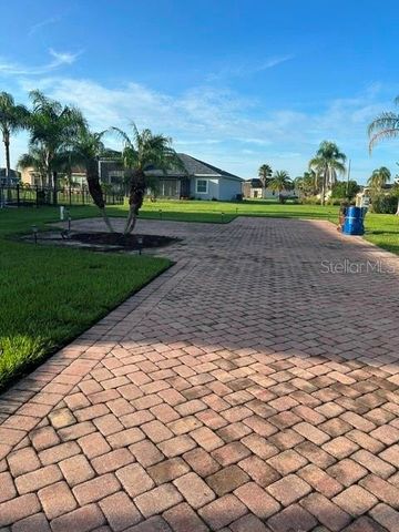 712 TEABERRY TRAIL, Polk City, FL 33868