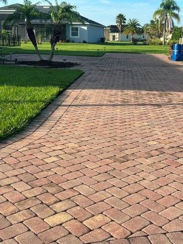 712 TEABERRY TRAIL, Polk City, FL 33868