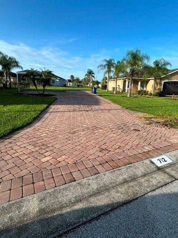 712 TEABERRY TRAIL, Polk City, FL 33868