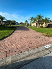 712 TEABERRY TRAIL, Polk City, FL 33868