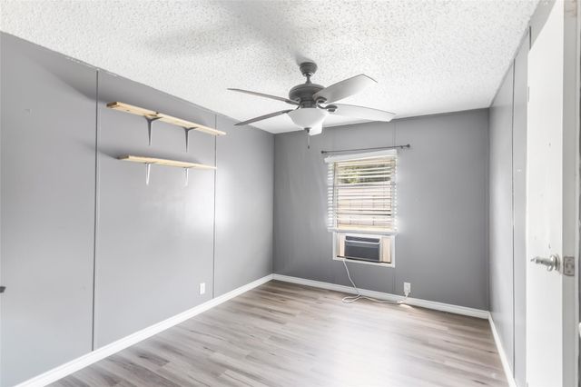 104 W Lawrence Street, Dayton, TX 77535