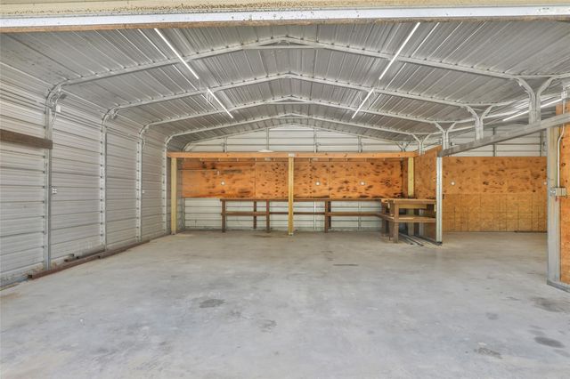 104 W Lawrence Street, Dayton, TX 77535