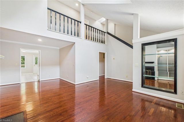 18 Park Village Lane B, Greensboro, NC 27455