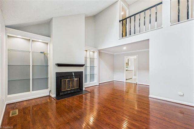 18 Park Village Lane B, Greensboro, NC 27455