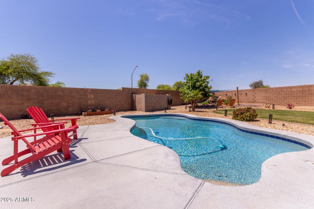 property-img