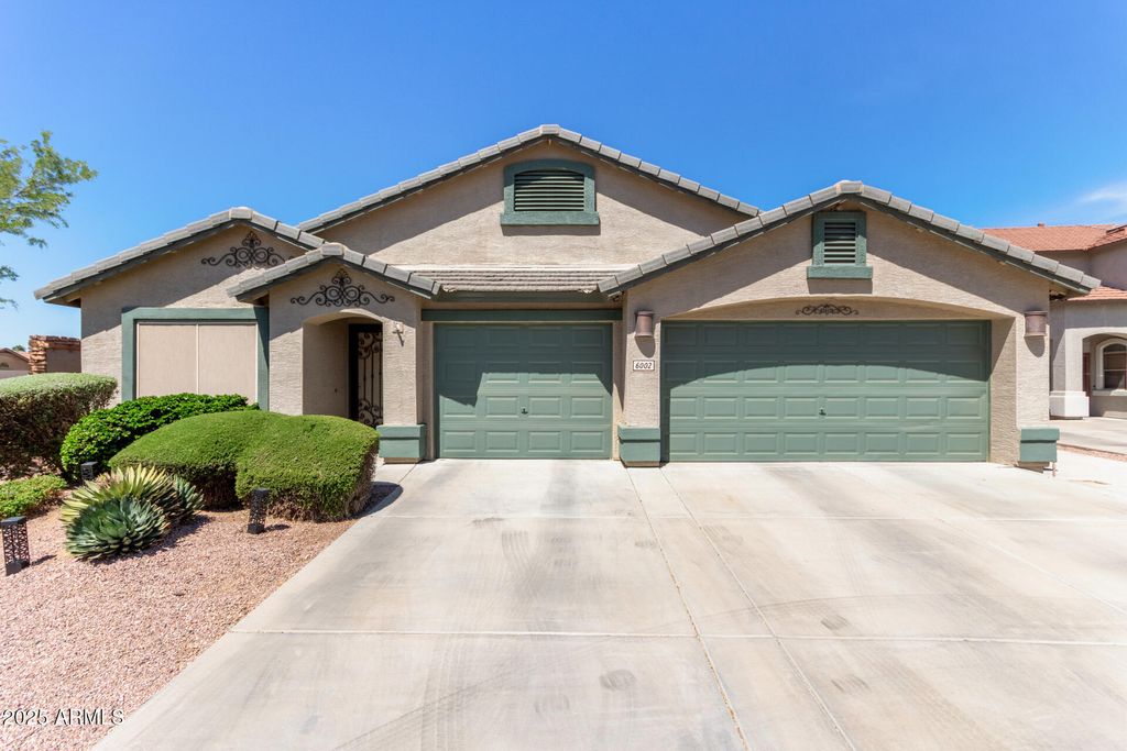 property-img