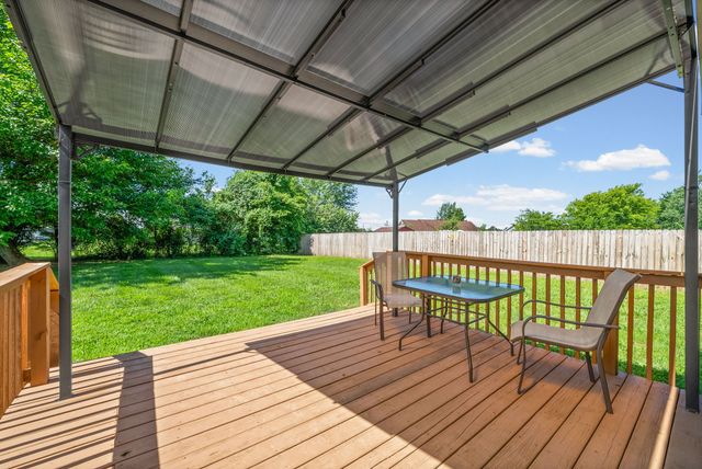 932 Linda Dr, Oak Grove, KY 42262
