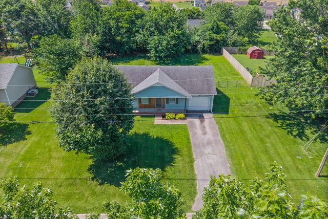 932 Linda Dr, Oak Grove, KY 42262