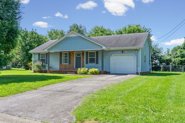 932 Linda Dr, Oak Grove, KY 42262