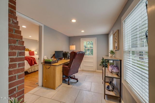 1837 Holston Drive, Bristol, TN 37620