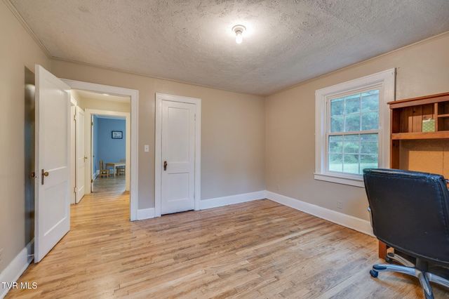 1837 Holston Drive, Bristol, TN 37620