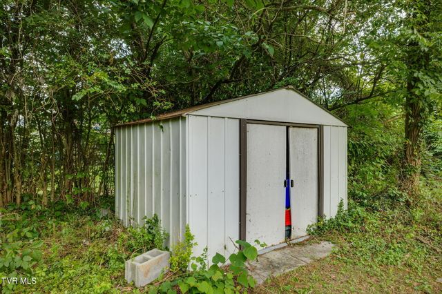 1837 Holston Drive, Bristol, TN 37620